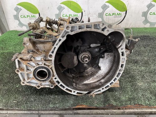 Cambio manuale per 1 - 5, 1°